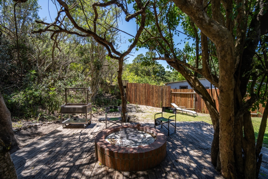 5 Bedroom Property for Sale in Seafield Eastern Cape